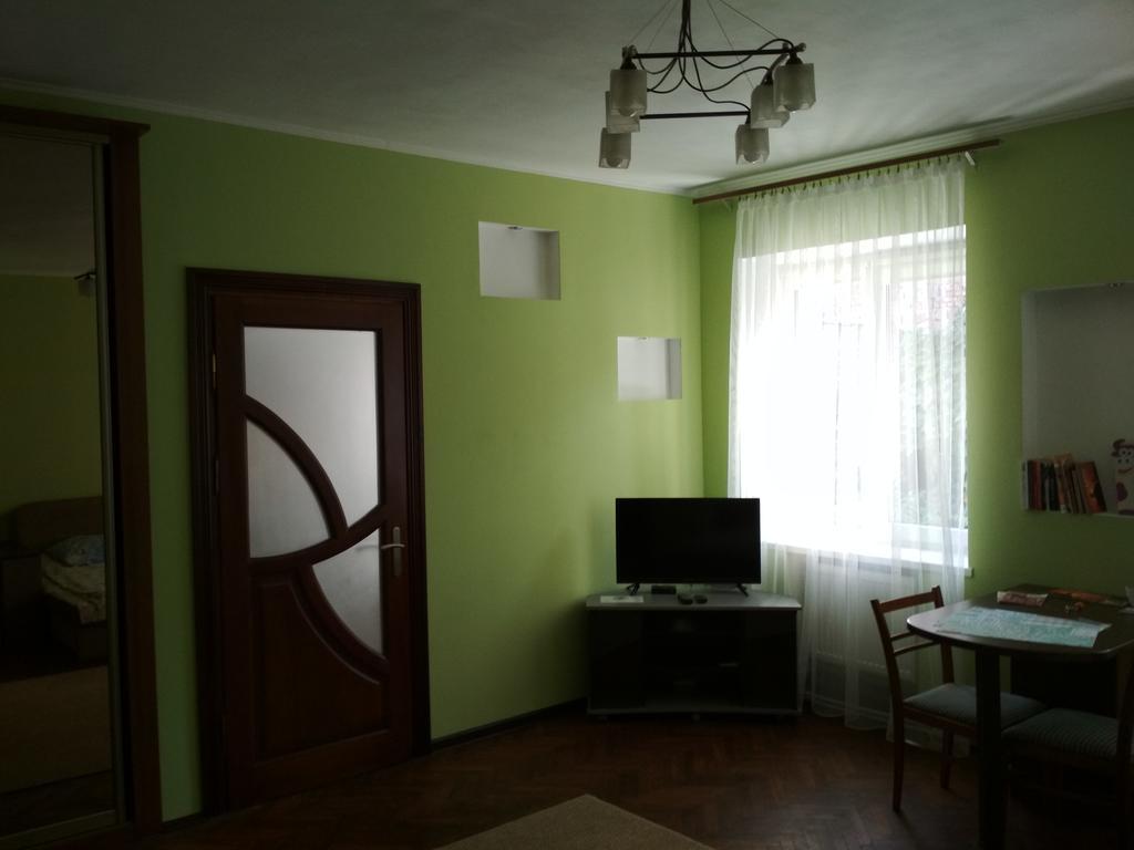 Like A Local Apartment Leopoli Esterno foto